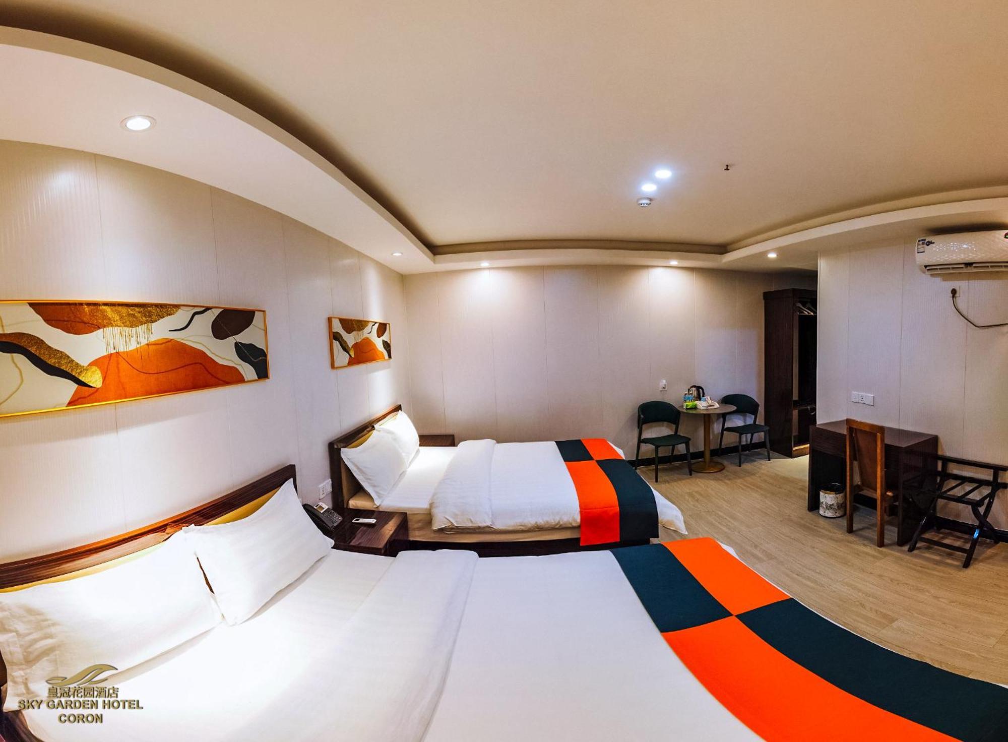 Sky Garden Hotel Корон Екстериор снимка