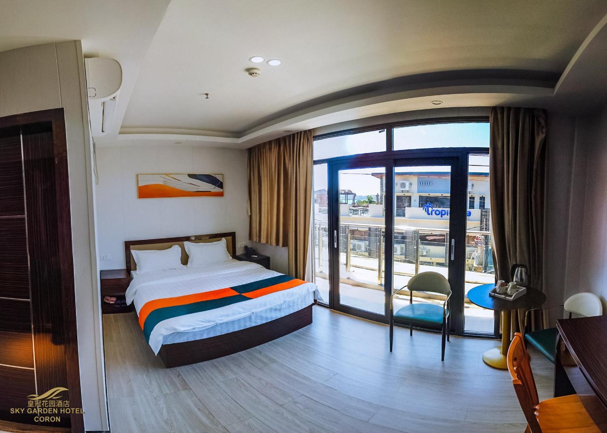 Sky Garden Hotel Корон Екстериор снимка